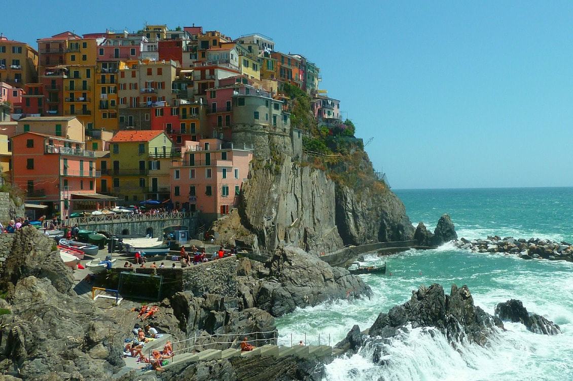 Village coloré en Italie pour visiter le monde en restant en France