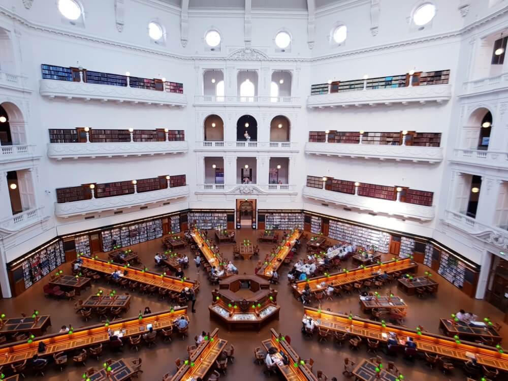Visiter Melbourne : Victoria library