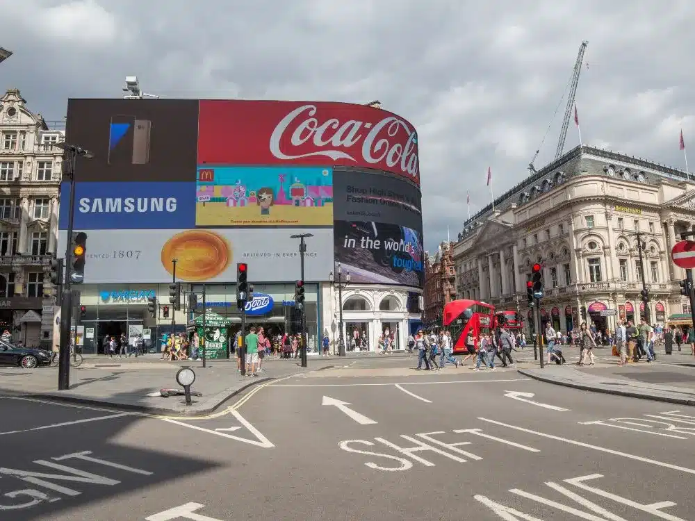 100 choses à faire à Londres, découvrir Picadilly circus, Du soleil dans les poches, blog voyage