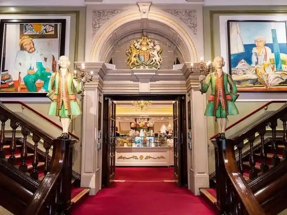Que faire à Noël Londres ? Se balader dans les grands magasins Fortnum & Mason - par Du soleil dans les poches, Sonia Guillard - blog voyages